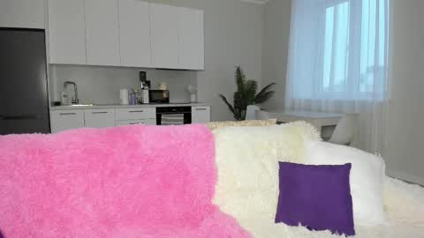 Snapshot of molly_555 chatting on 11-26-25, 02:34 Sima online show from 11-26-25, 02:34