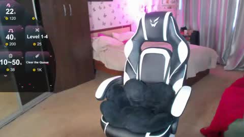 Snapshot of molly_barbie chatting on 05-07-26, 12:21 Molly Prvt is open online show from 05-07-26, 12:21