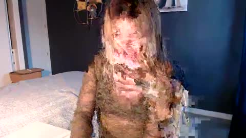 Snapshot of molly_bell chatting on 01-21-25, 03:32 Molly online show from 01-21-25, 03:32