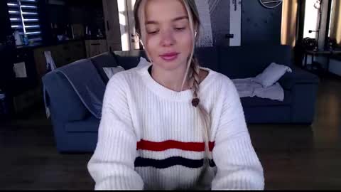 Molly online show from 01-17-26, 01:27