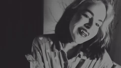 Molly Crow online show from 01-21-25, 09:57