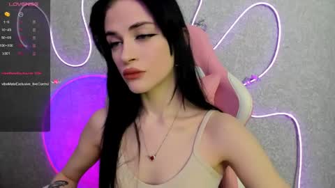 Snapshot of molly_crystall chatting on 05-24-26, 03:22 Molly - online show from 05-24-26, 03:22