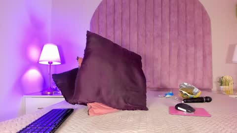 Molly Jackson online show from 01-30-25, 03:29