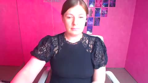 Snapshot of molly_mis chatting on 05-21-26, 11:50 Molly online show from 05-21-26, 11:50