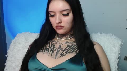 Lina online show from 12-13-25, 08:25