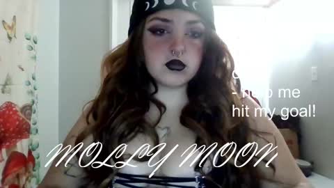 Snapshot of molly_moonxxx chatting on 11-25-25, 03:12 molly_moonxxx online show from 11-25-25, 03:12