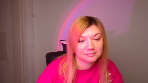 Molly online show from 01-06-25, 01:30