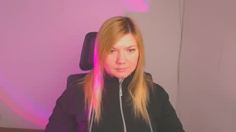 Molly online show from 01-15-25, 12:15