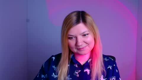 Molly online show from 02-08-25, 12:39