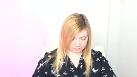 Molly online show from 03-12-25, 01:19