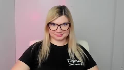 Molly online show from 09-17-25, 11:45