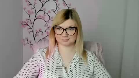 Molly online show from 04-23-26, 12:29