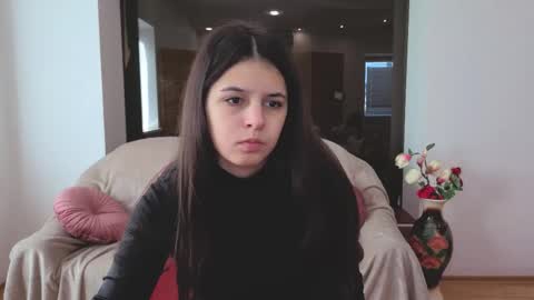 Molly Owens online show from 09-27-25, 06:40