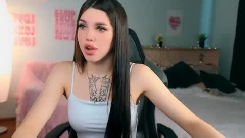 Molly online show from 06-14-26, 04:14