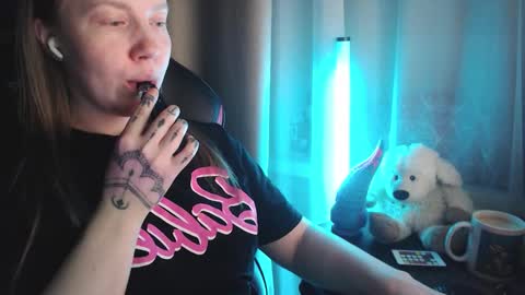 I have new photos come and see with love Molly online show from 01-11-26, 08:03