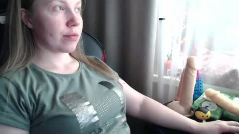 I have new photos come and see with love Molly online show from 05-19-26, 09:04