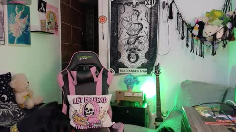 Snapshot of molly_shake chatting on 02-06-26, 05:56 Molly online show from 02-06-26, 05:56