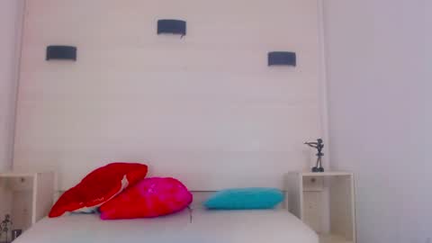 Snapshot of molly_spears chatting on 01-24-25, 11:48 Molly Spears online show from 01-24-25, 11:48