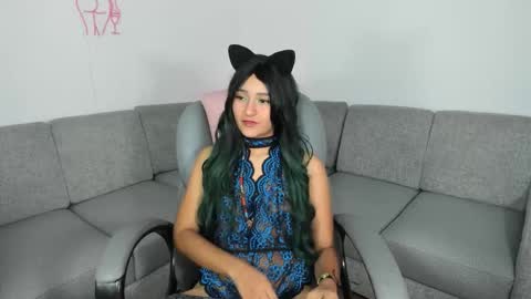 Snapshot of molly_sweetlove chatting on 09-29-25, 06:57 molly_sweetlove online show from 09-29-25, 06:57
