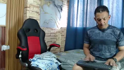 mollyandsam303av online show from 04-26-26, 06:38