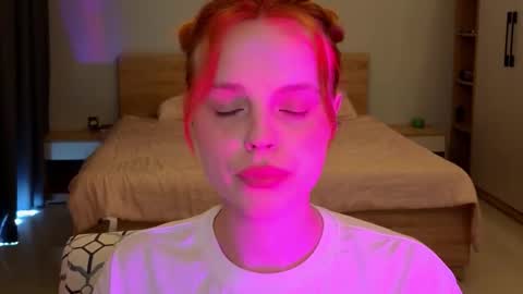 Molly online show from 03-25-26, 07:03