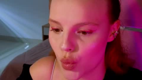 Molly online show from 04-01-26, 05:19