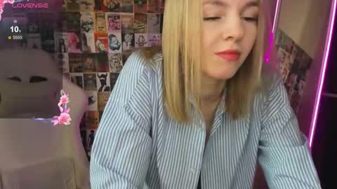Molly online show from 10-24-25, 01:35