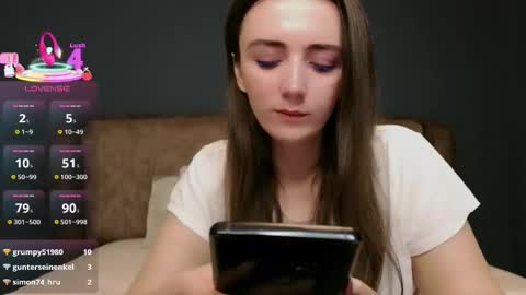 Molly online show from 04-18-26, 07:07