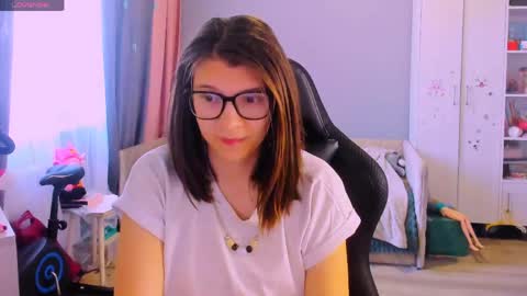  KIRA  online show from 06-01-26, 02:46
