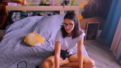 Snapshot of mollylollipop20 chatting on 07-07-26, 02:14 KIRA online show from 07-07-26, 02:14