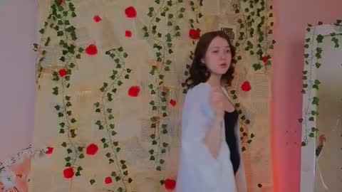 Snapshot of mollymmay chatting on 02-14-26, 10:34 Molly online show from 02-14-26, 10:34