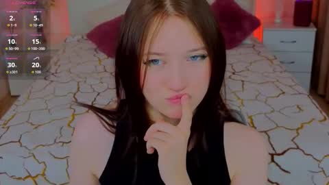 Snapshot of mollymmay chatting on 03-14-26, 09:26 Molly online show from 03-14-26, 09:26