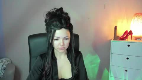 Molly online show from 01-19-26, 07:45