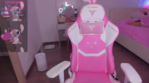 Snapshot of mollymurrrr chatting on 12-27-24, 06:53 Molly online show from 12-27-24, 06:53