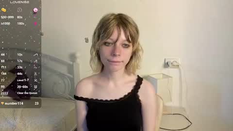 mollysally online show from 06-11-26, 04:21