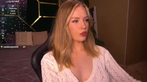 Snapshot of mollyymayy chatting on 05-09-26, 12:16 mollyymayy online show from 05-09-26, 12:16