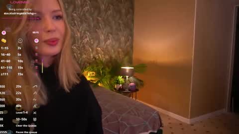 Snapshot of mollyymayy chatting on 05-14-26, 01:45 mollyymayy online show from 05-14-26, 01:45