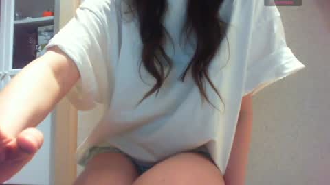 Snapshot of momentbeforedown chatting on 12-29-24, 09:09 Hailey online show from 12-29-24, 09:09