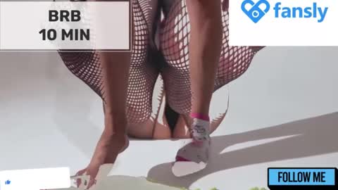 Snapshot of mommy_cum chatting on 01-15-25, 05:40 Mommy online show from 01-15-25, 05:40