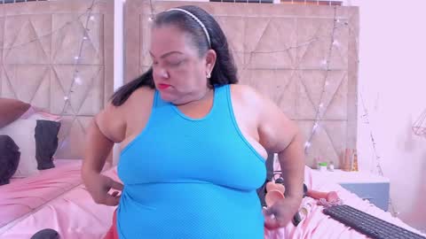 Jelitza online show from 12-28-24, 01:49