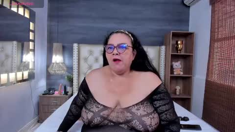 Snapshot of mommy_cute chatting on 06-09-26, 09:26 Jelitza online show from 06-09-26, 09:26