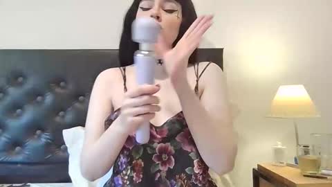 Mommynatrix online show from 04-27-26, 05:11