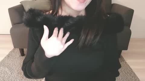 Snapshot of momo612238 chatting on 12-18-24, 05:42 Momo online show from 12-18-24, 05:42