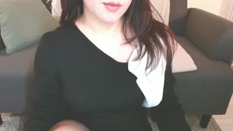 Snapshot of momo612238 chatting on 01-12-25, 03:39 Momo online show from 01-12-25, 03:39