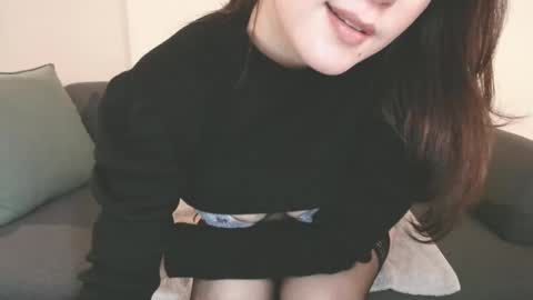 Snapshot of momo612238 chatting on 02-03-25, 04:25 Momo online show from 02-03-25, 04:25