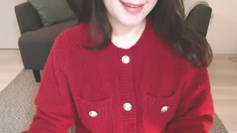 Snapshot of momo612238 chatting on 02-15-25, 01:42 Momo online show from 02-15-25, 01:42