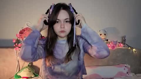 Momo online show from 03-05-26, 06:37