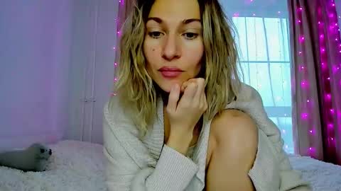 Mona online show from 12-18-25, 07:47