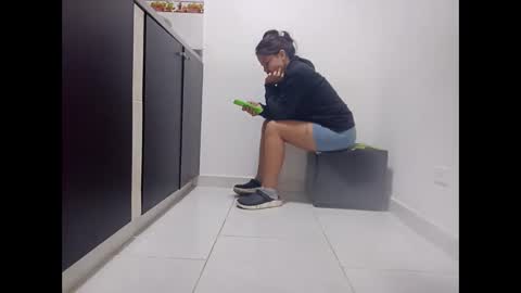 Snapshot of monaa_paloma chatting on 03-24-26, 12:54 monaa_paloma online show from 03-24-26, 12:54