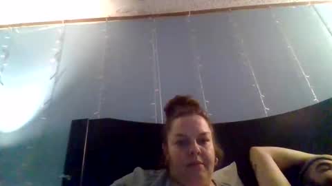 Snapshot of monamakeumoana88 chatting on 03-16-26, 02:39 monamakeumoana88 online show from 03-16-26, 02:39
